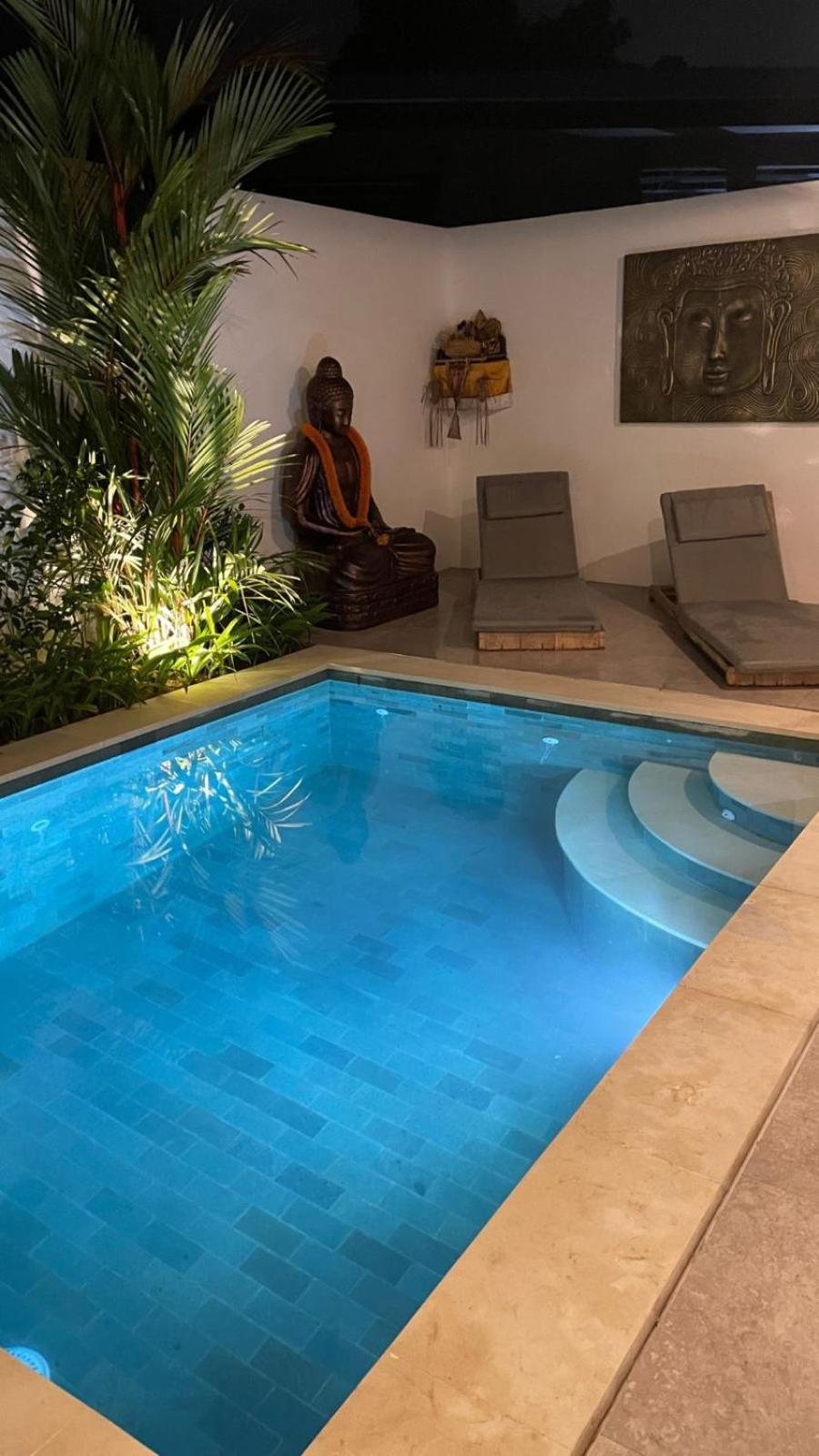 Villa La Madrina Kerobokan Exteriör bild